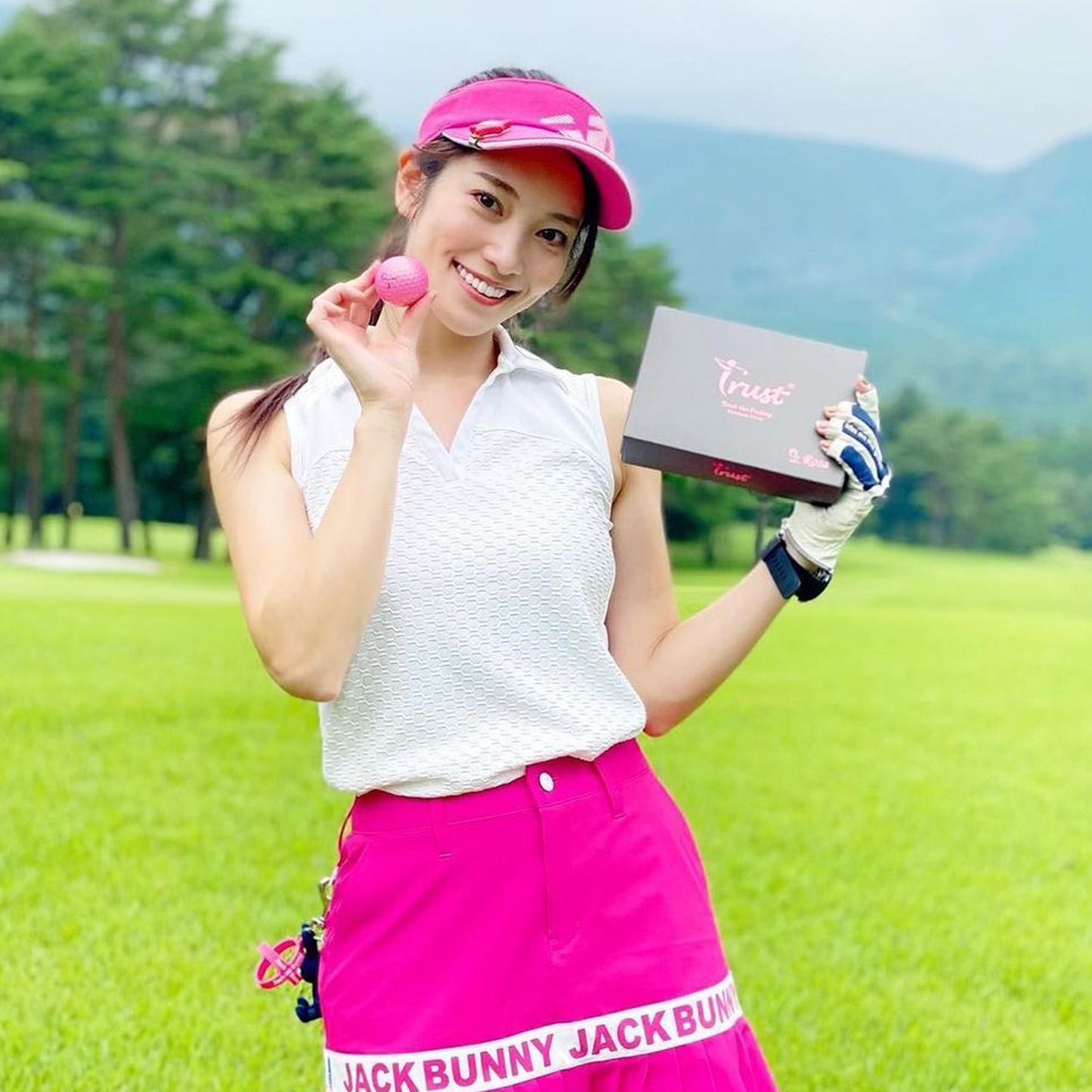 K9 Rosa Crystal Urethane Golf Ball - Golden Pink